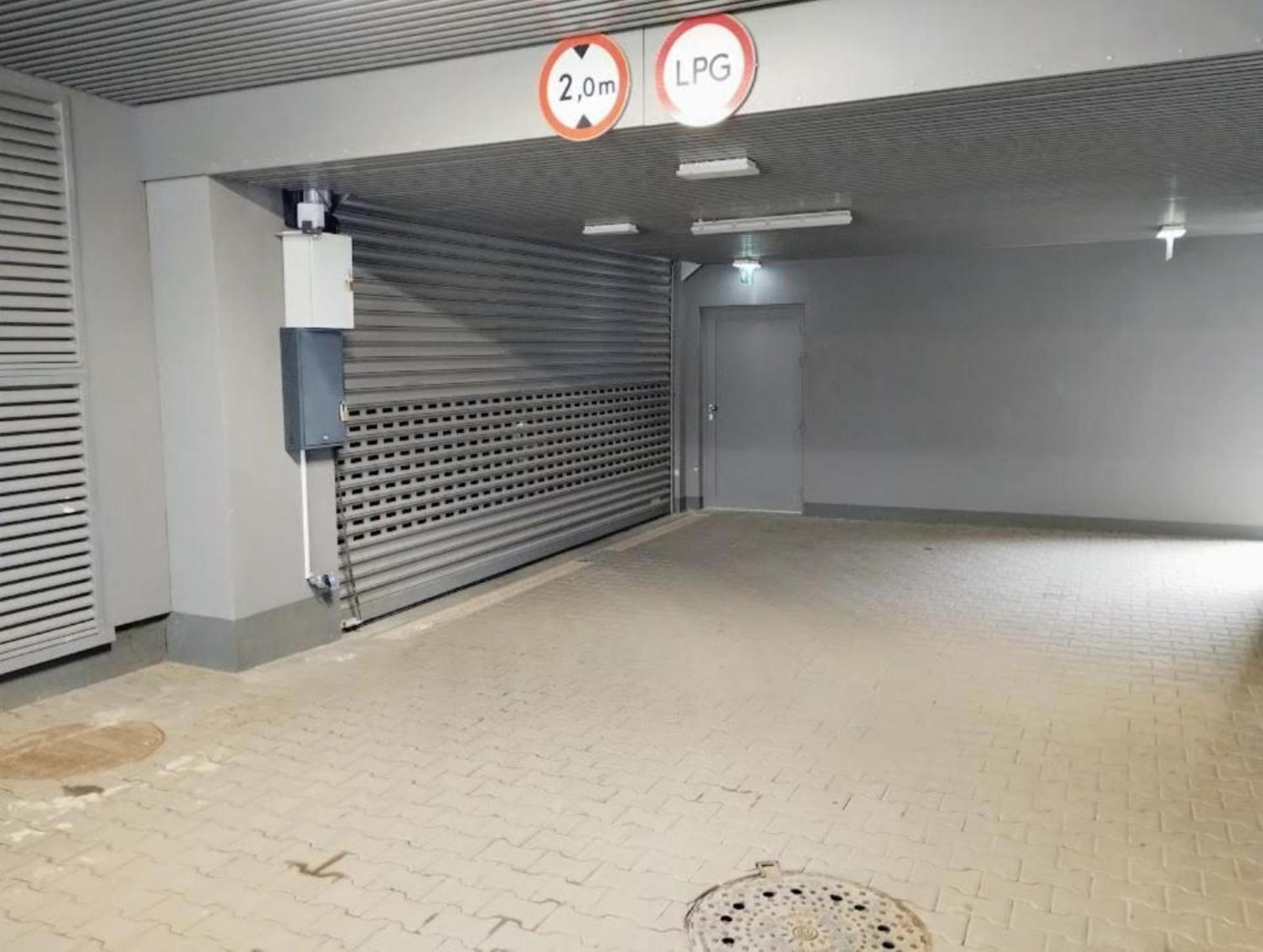 Apartment Manu Park Z Garazem Centrum *